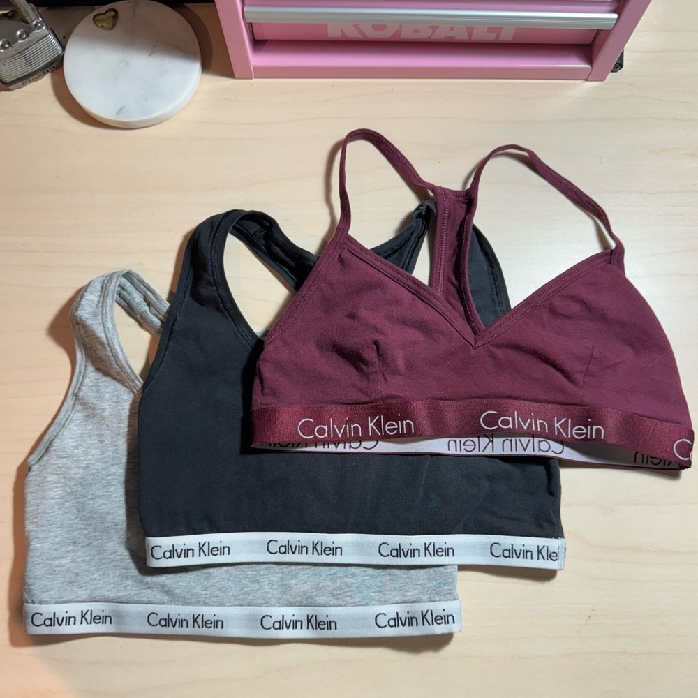 Calvin Klein Racerback Sports Bra Bundle S/M